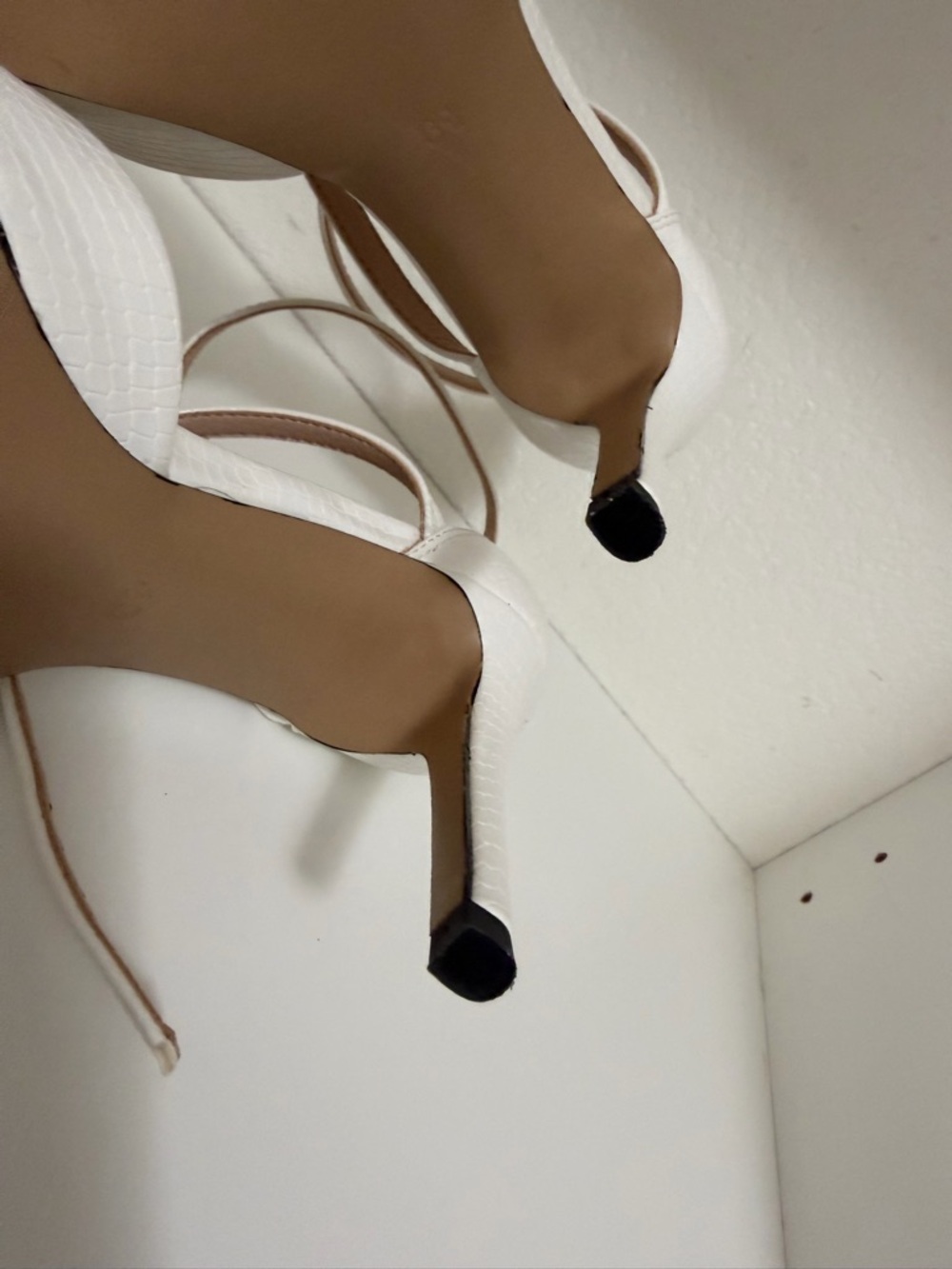 LIKE NEW White Crocodile Stilettos - Picture 7 of 10